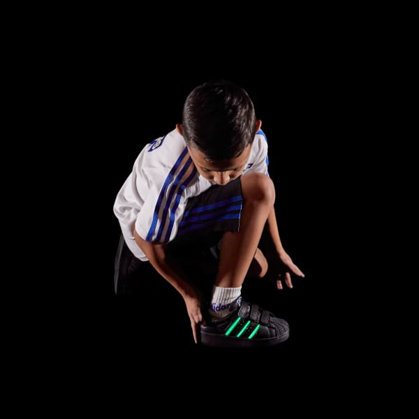 สีดำ รองเท้า Superstar LED Lights Comfort Closure