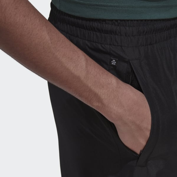 Zwart Adicolor Essentials Trace Short QF537