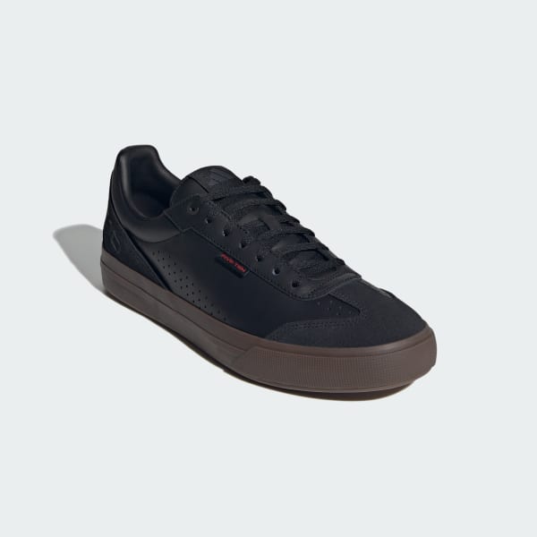 Black SLEUTH DLX 2 Shoes