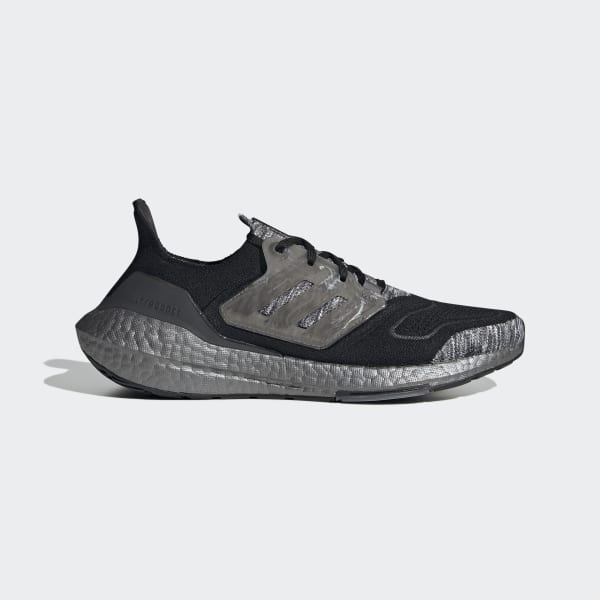 cerná Boty Ultraboost 22