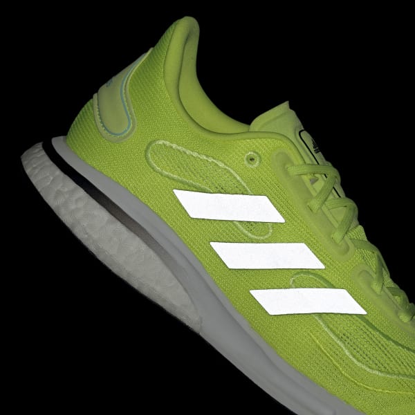 tênis esportivo supernova boost adidas amarelo neon