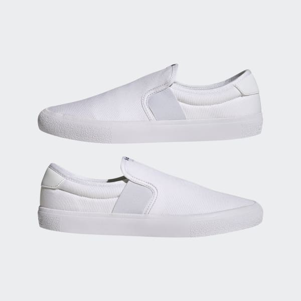 White VULC RAID3R Lifestyle Skateboarding Slip-On Canvas Shoes