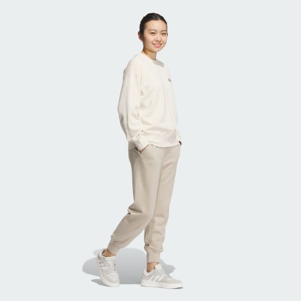 White 에센셜 플러스 스몰 로고 프렌치 테리 크루넥 스웨트셔츠