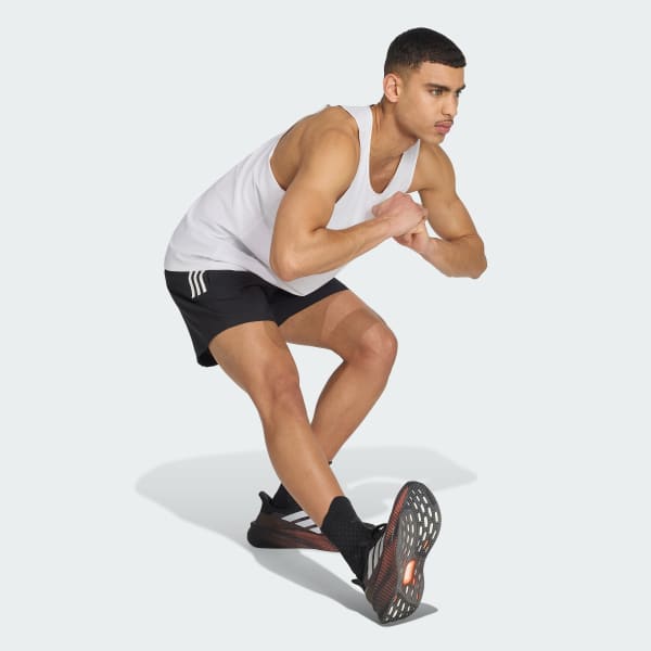 Schwarz Own The Run Shorts