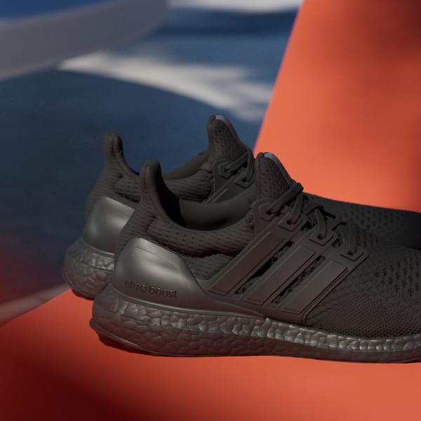 Adidas Women s Ultraboost 1.0 DNA Shoes Size 5.5 Triple Black