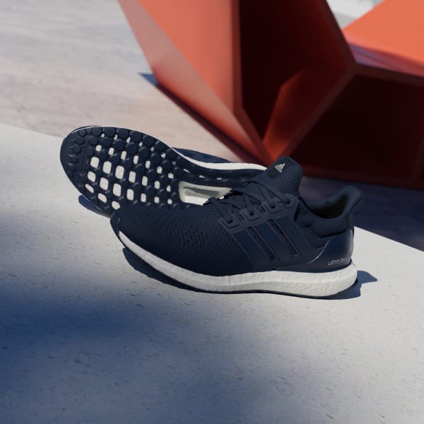 Navy ultraboost shop