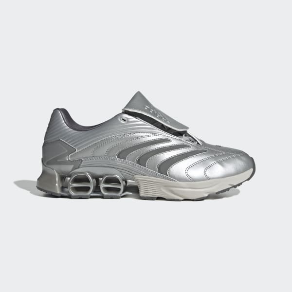 新品 adidas Predator Megaride スニーカー 42 2/3 adidas Originals Predator Megaride 