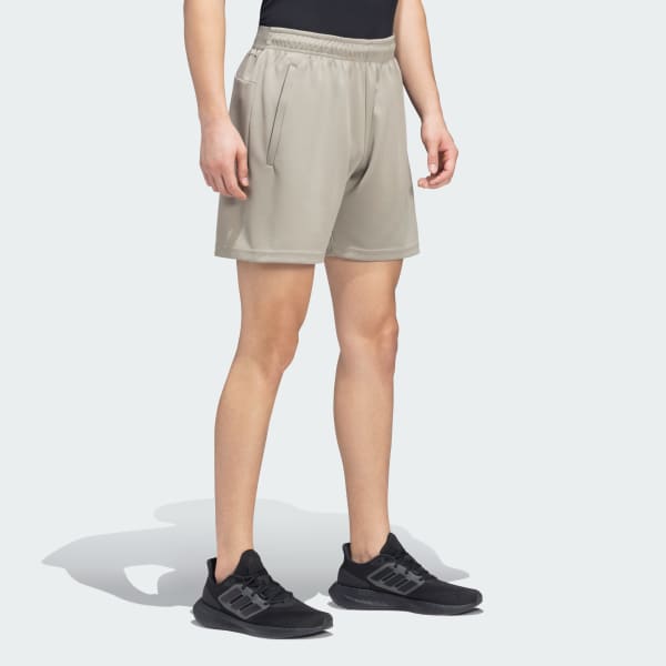 Green TRAIN ESSENTIALS BIG LOGO SHORTS
