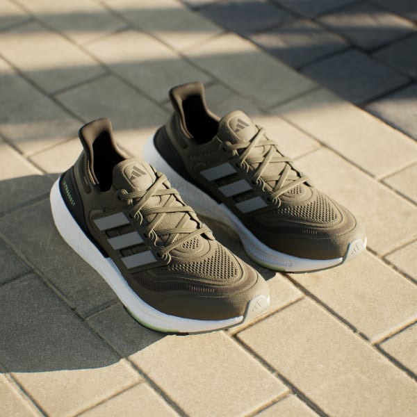 Adidas light clearance up sneakers
