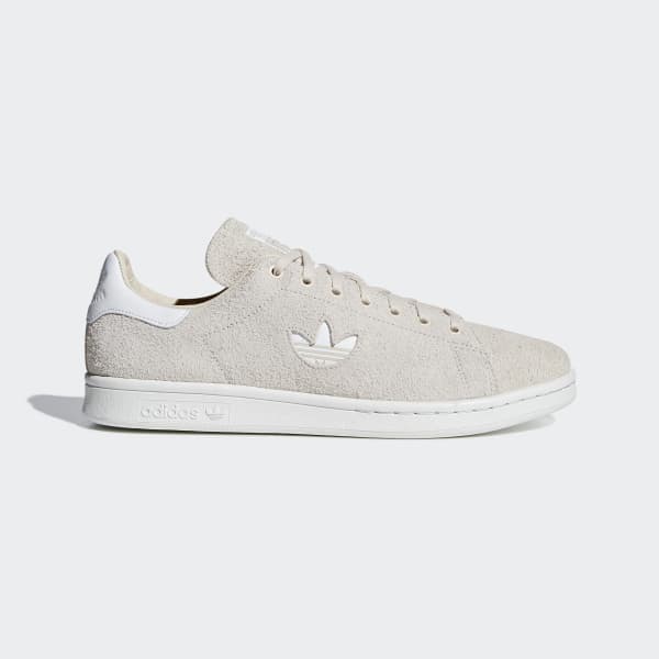 stan smith skateboarding
