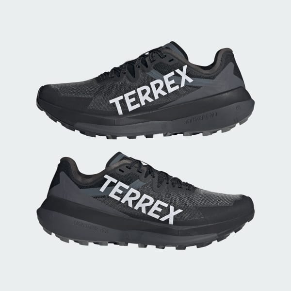 値段交渉⭕️ adidas TERREX AGRAVIC 黒 レフリー　審判 値段交渉⭕️ adidas TERREX AGRAVIC 黒 レフリー 審判 - メルカリ