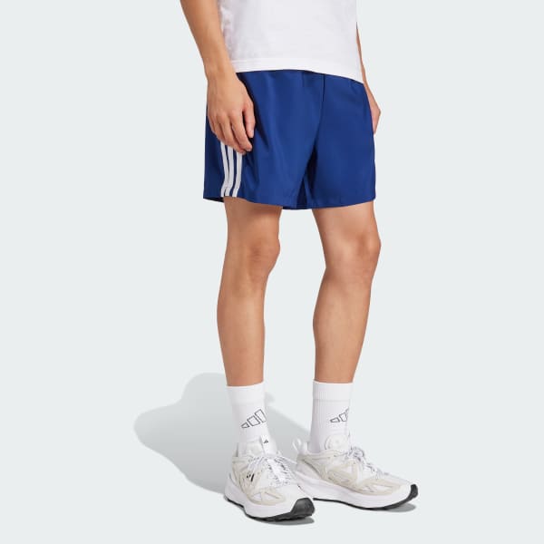 Blau Essentials 3-Streifen Chelsea Shorts