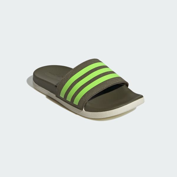 Adidas slides youth size 4 store