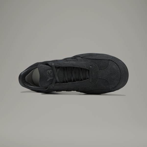 Adidas yung triple black top