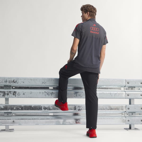 Black AUDI REVOLUT F1 TEAM MECHANICS 패디드 베스트