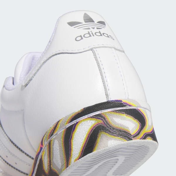 Adidas pride superstar online