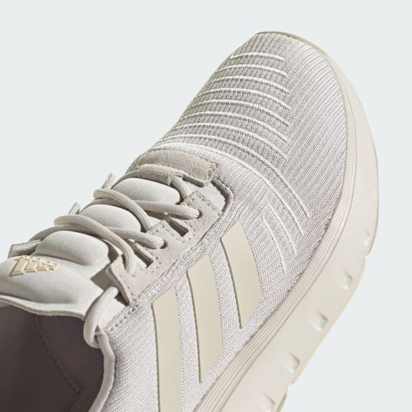 Adidas swift run 42 hot sale