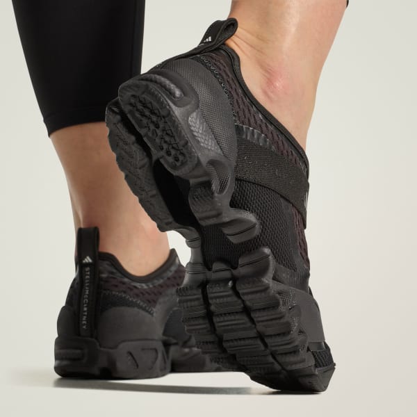 Schwarz adidas by Stella McCartney Sportswear X Turnschuh