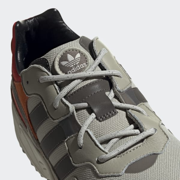 adidas yung marrone