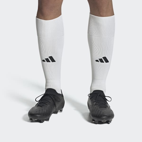 Black Predator Accuracy.1 Low Firm Ground Cleats