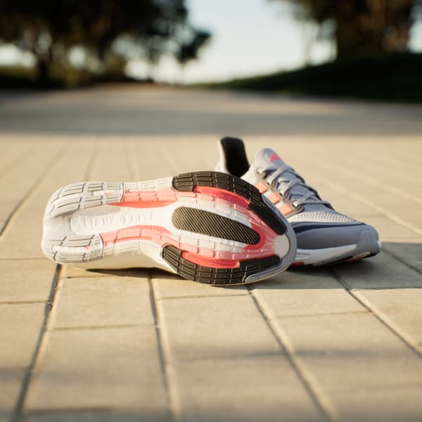 Gri Ultraboost Light Ayakkabı