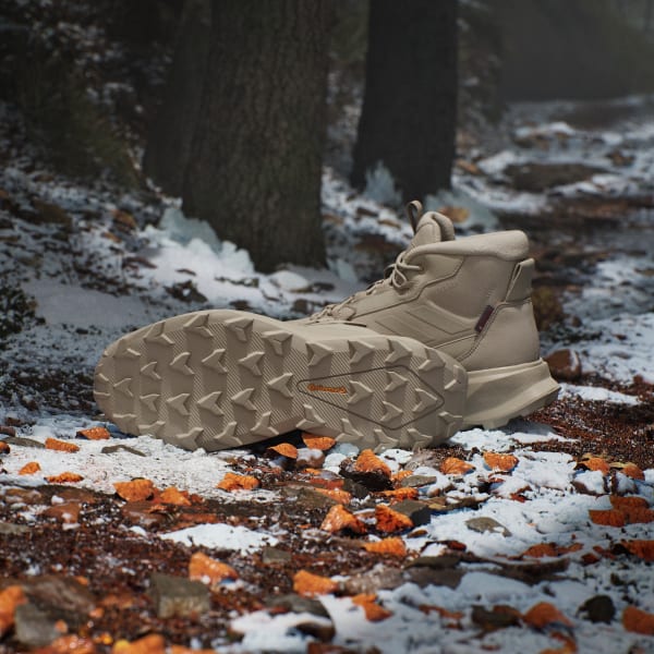Beige Terrex Winter Leather Mid Cut Rain.Rdy Cold.Rdy Wanderschuh