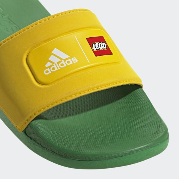 adidas-adilette-comfort-x-lego-slides-yellow-kids-lifestyle