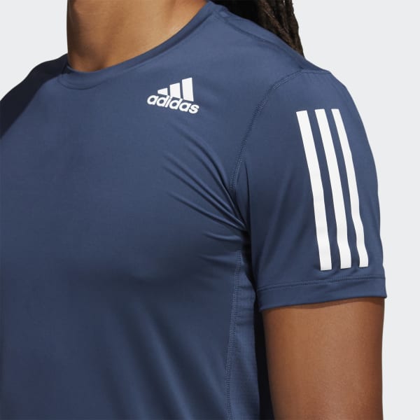 Remera Techfit 3 Tiras de Corte Ajustado