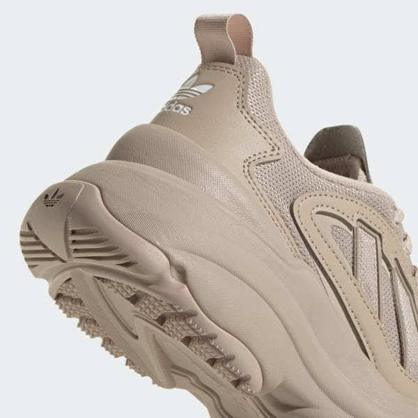 アディダス オズガイア / Ozgaia - ベージュ | アディダス ジャパン