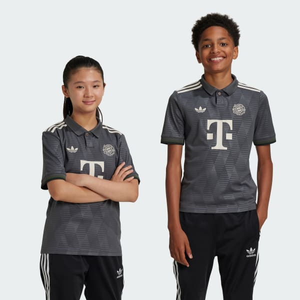 Youth Adidas Gray Bayern Munich 2024 25 Wiesn Replica Jersey Size Extra Large