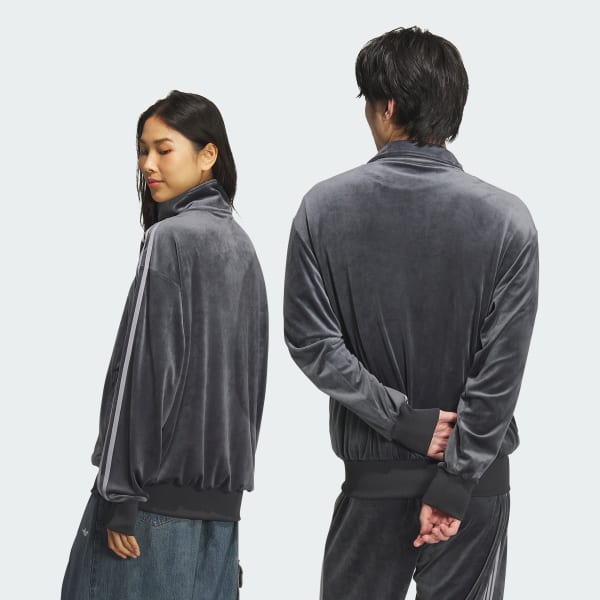 adidas トラックジャケット　ベロア　グレー adidas Originals＞ベロア トラックジャケット