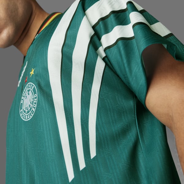 adidas サッカー　ドイツ代表 アウェイ　ユニフォーム　エンブレム　緑　Ｌ adidas サッカー ドイツ代表 アウェイ ユニフォーム エンブレム