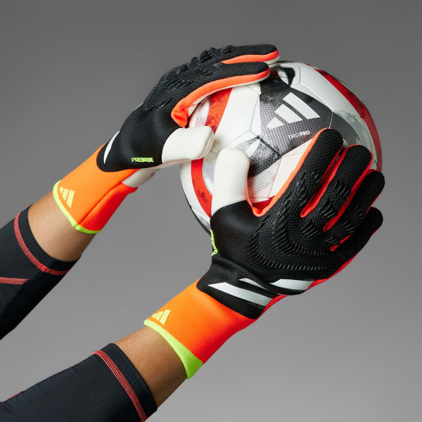 Black Predator Pro Goalkeeper Gloves