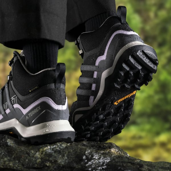 Black Terrex Swift R2 Mid GORE-TEX Hiking Shoes EFQ54