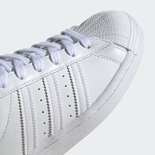 Branco Sapatos Superstar FCE84