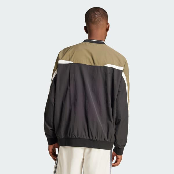 Black Cutline Pullover Top