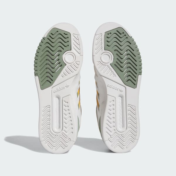 White Drop Step Low Shoes