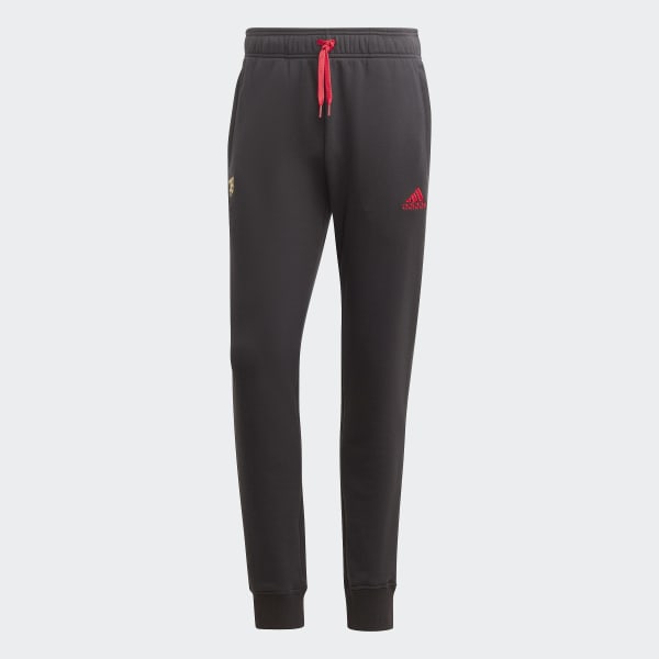 Adidas china discount joggers cheap