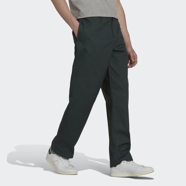 Adidas chino pant verde hotsell
