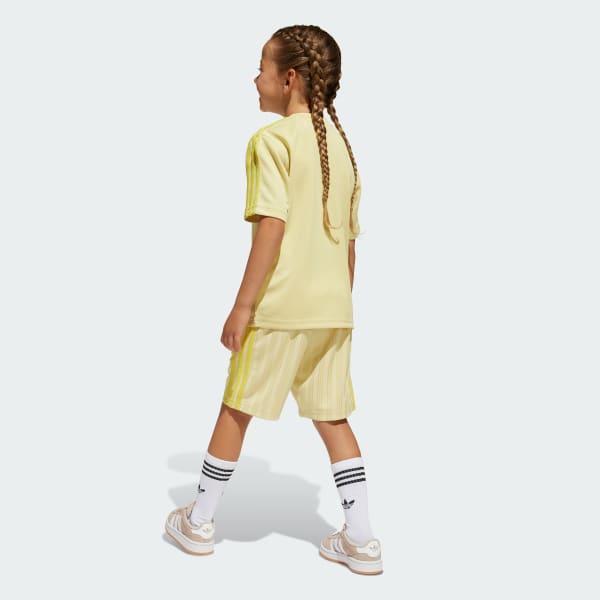 Kuning Setelan T-Shirt Celana Pendek