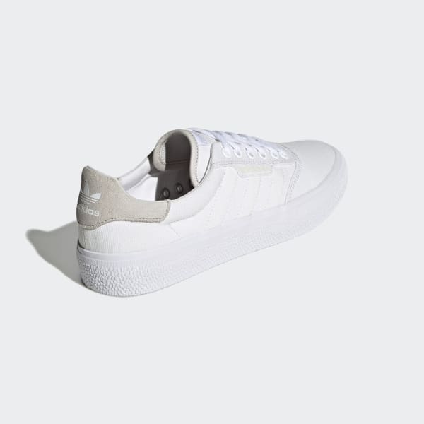 White 3MC Shoes LWF55