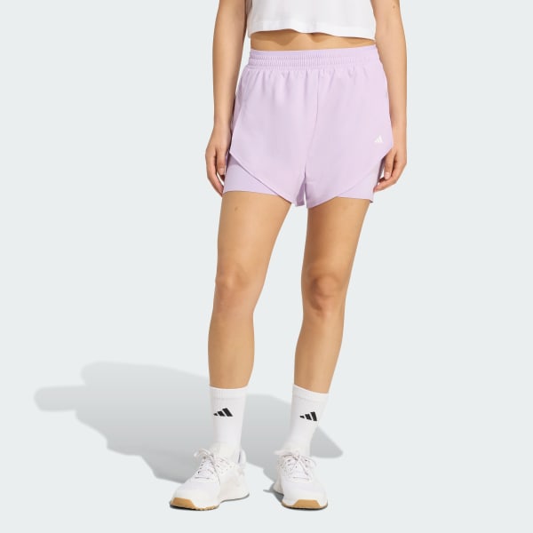 Purpura Shorts 2 en 1 diseñados para entrenar