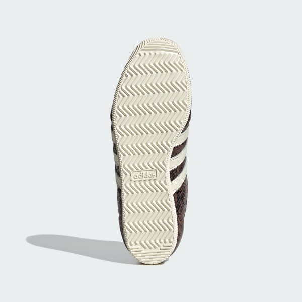 Cokelat Sepatu Japan