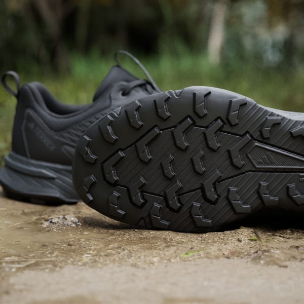 irug.tfブラック38 Buy adidas Terrex Black Tracefinder 2 Climaproof Trail Running