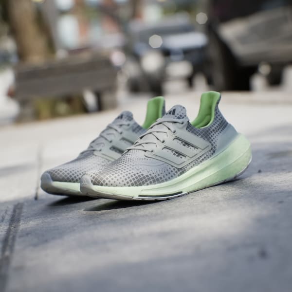 Zapatilla Ultraboost Light