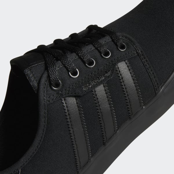 tenis adidas seeley preto e branco