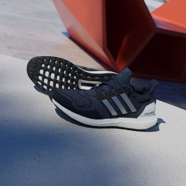 ULTRABOOST 1.0 SHOES