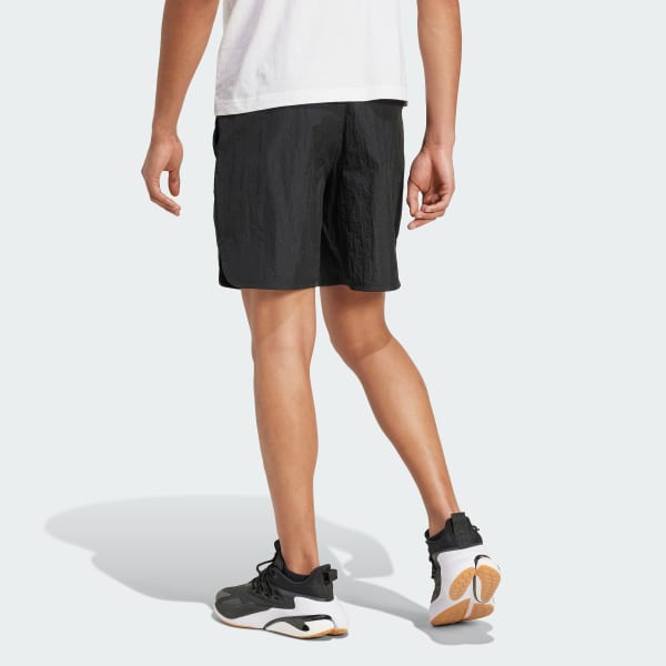 Schwarz City Escape Woven Shorts