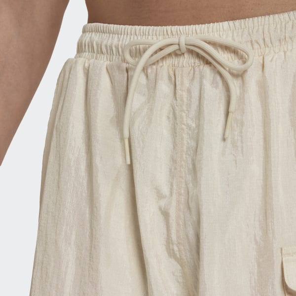 Beige Shorts Reveal Material Mix QC186