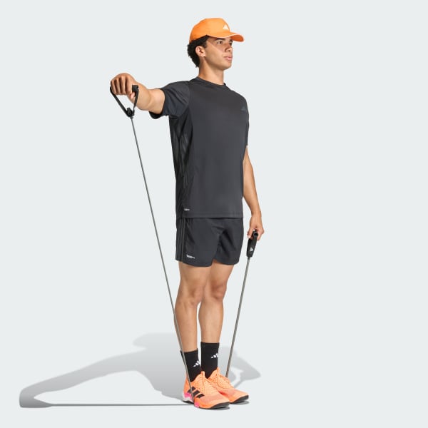 Schwarz TECH ESSENTIALS WORKOUT 3-STREIFEN T-SHIRT